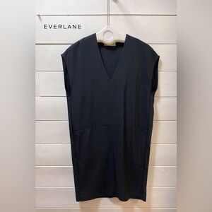 EVERLANE Black Minimalist V-Neck Dress Size 0